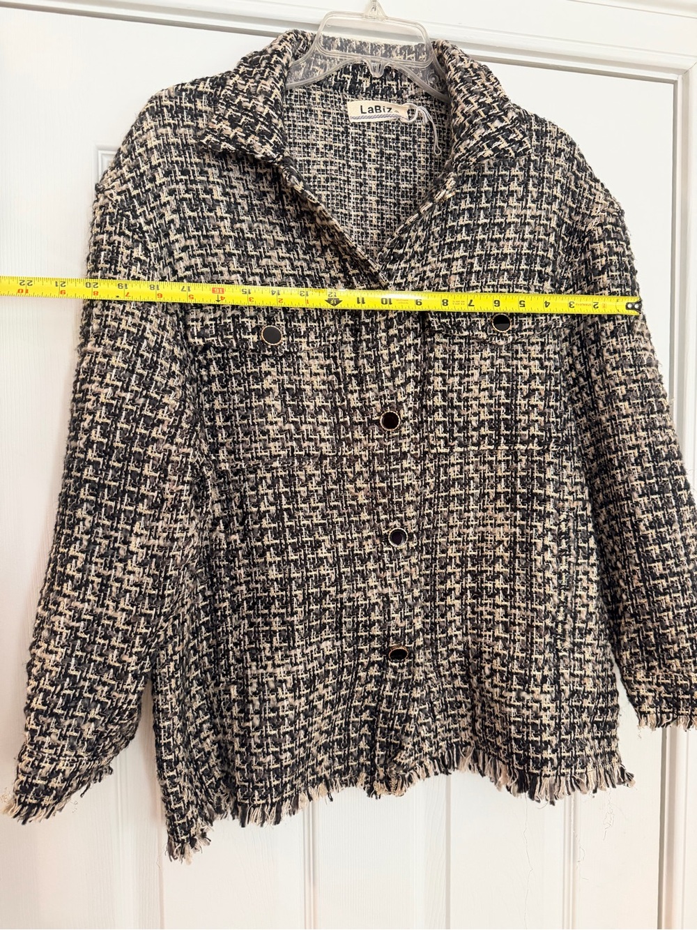 Ladies Size Small Black & Cream Tweed Jacket Boho Warm Casual GUC - Picture 4 of 6